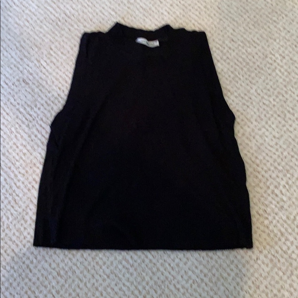 Black ribbed Zara crop top